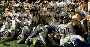 Anno-Scolastico-California-Bakersfield-High-School-football.